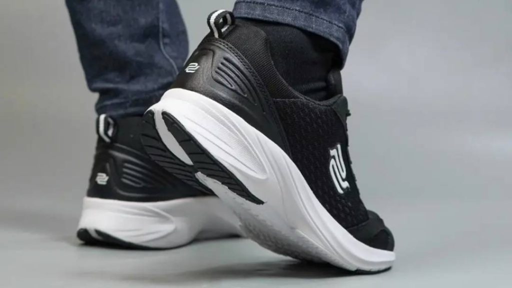 Sepatu Sneakers1